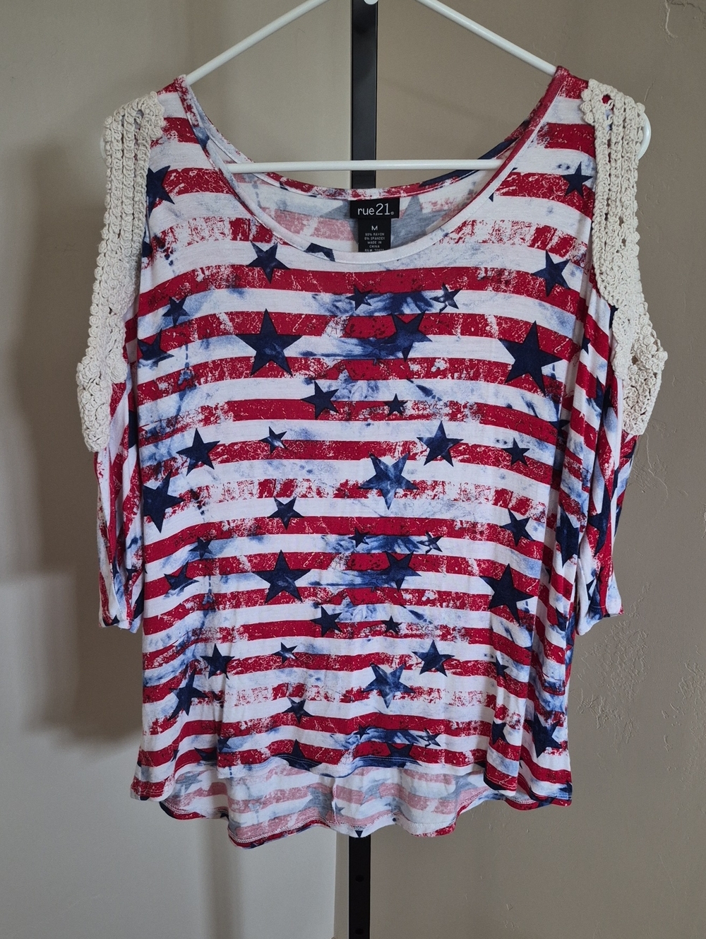 Rue21 Red, White & Blue Star Stripe Cold-Shoulder Top Size Medium